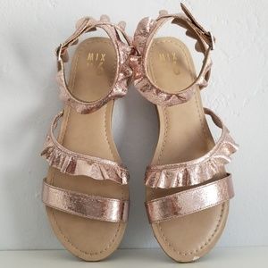 ⭕ SOLD ⭕ Womens Metalic Sandals